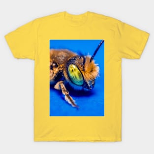 Sand Wasp Macro Photograph II T-Shirt